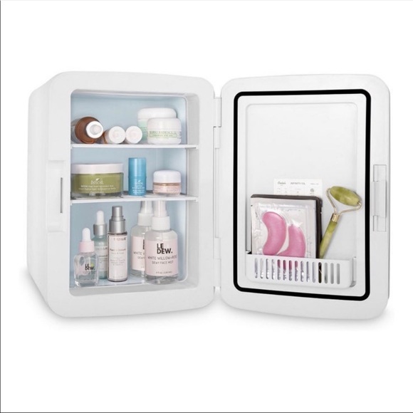 Mini cooling fridge - Picture 2 of 10